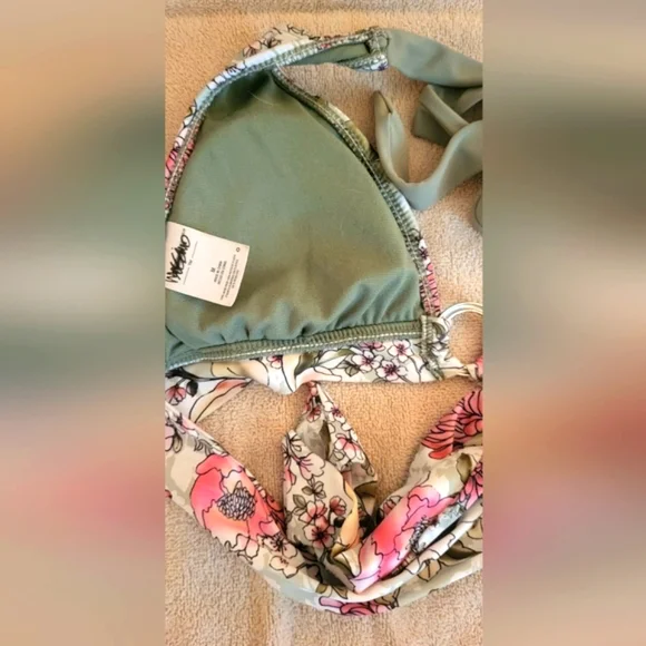 Mossimo Supply Co. Floral Bikini Top In Pink and Green (Size‎ M) - Picture 11 of 14